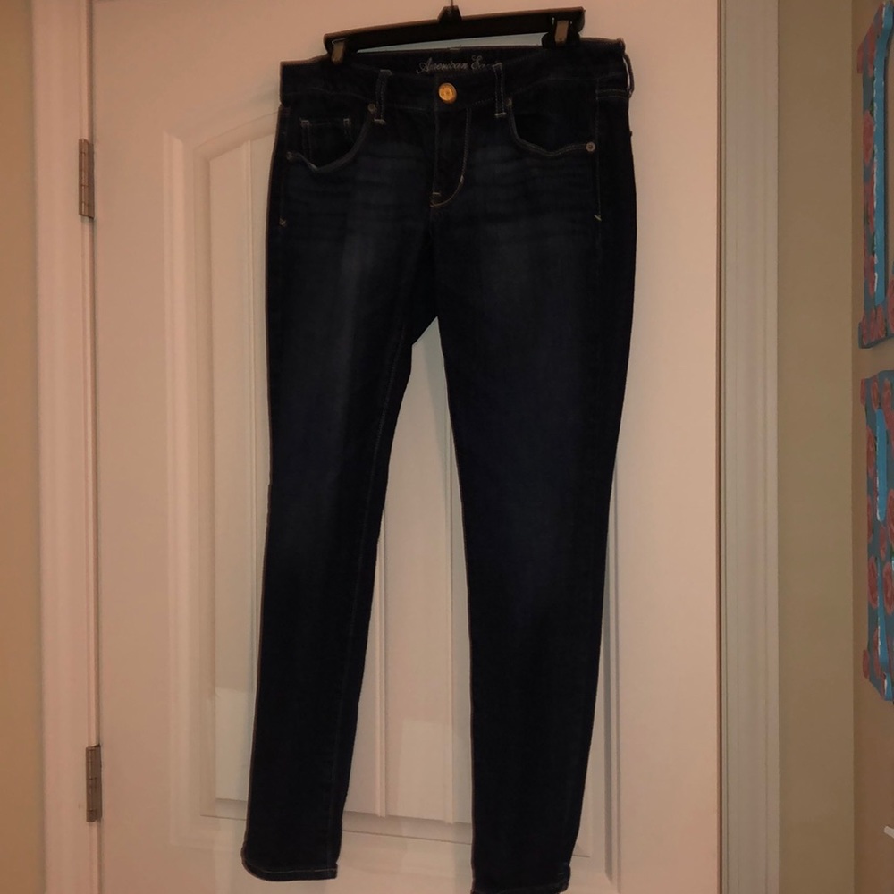 Dark wash american eagle skinny jeans